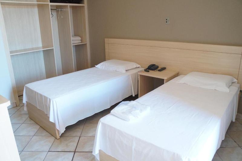 Manhuaçu Center Hotel image