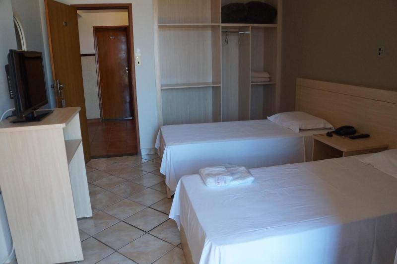 Manhuaçu Center Hotel image