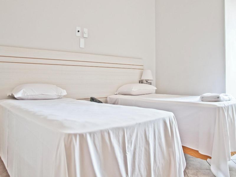 Manhuaçu Center Hotel image