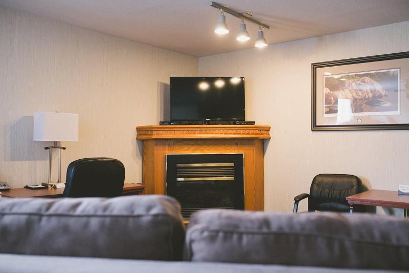 Victoria Inn Flin Flon image