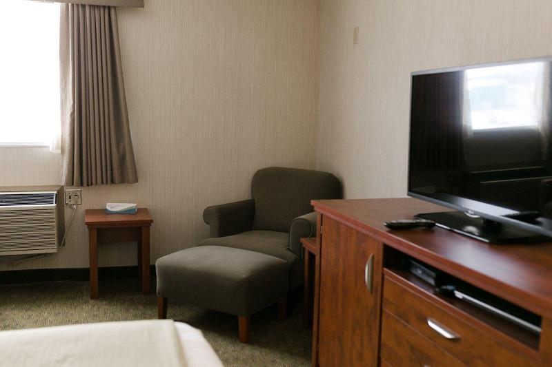 Victoria Inn Flin Flon image