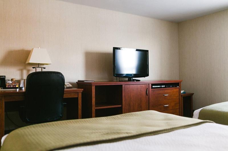 Victoria Inn Flin Flon image