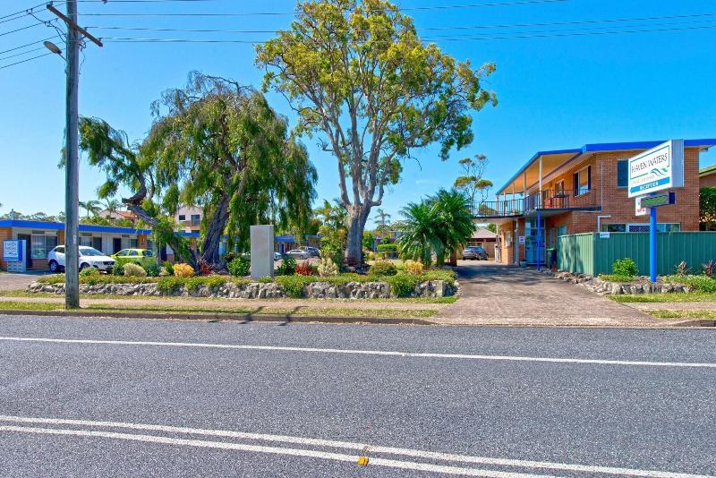 Haven Waters Motel & Apartments image