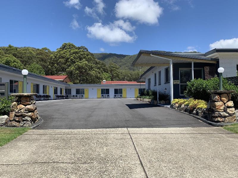 Mariner Motel image