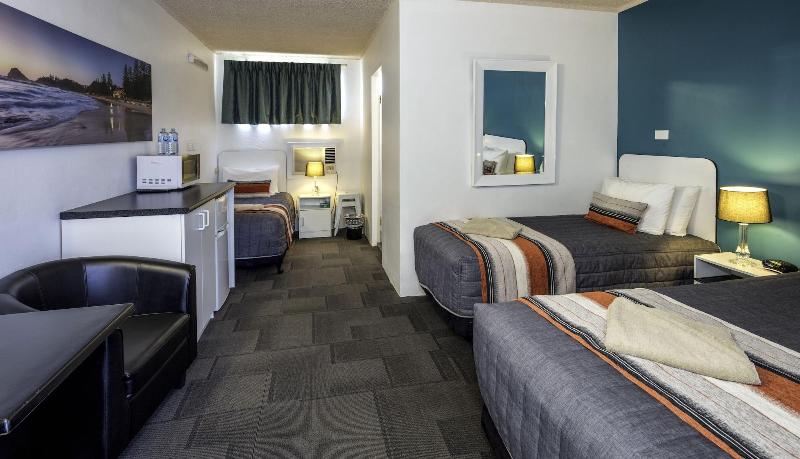 Mariner Motel image