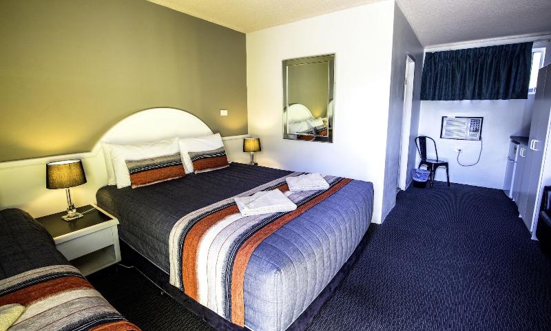 Mariner Motel image
