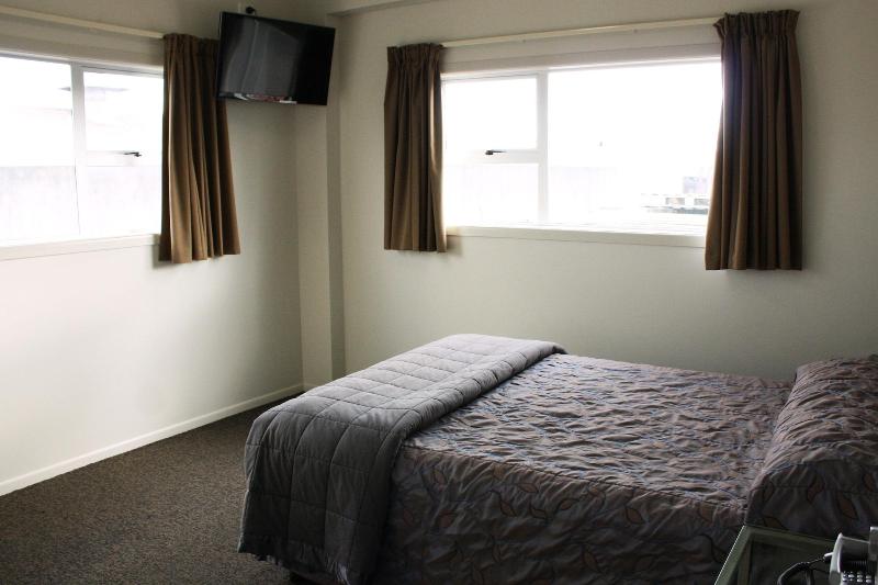Hawera Central Motor Lodge — exterior view