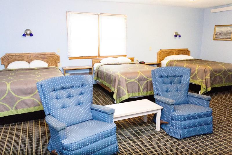 Hawkeye Motel image