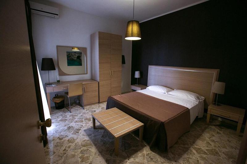 Villa Del Mar image