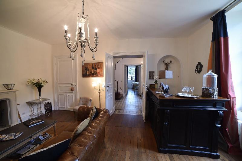 Villa Des Glycines image