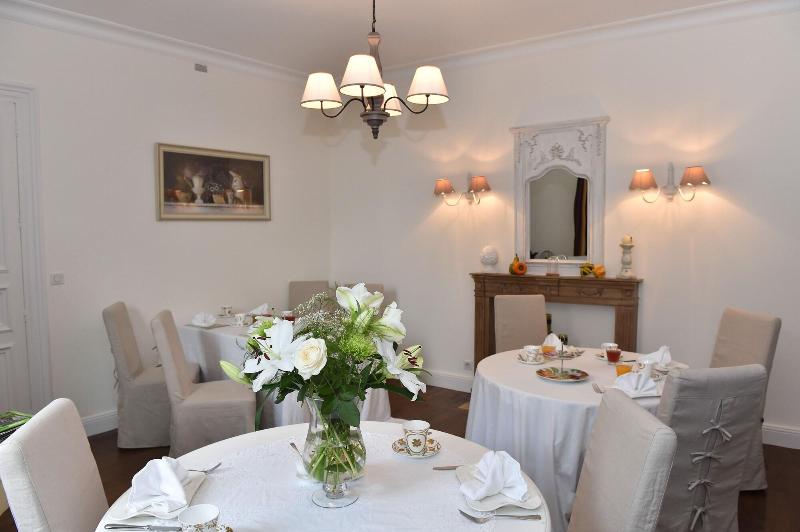 Villa Des Glycines image