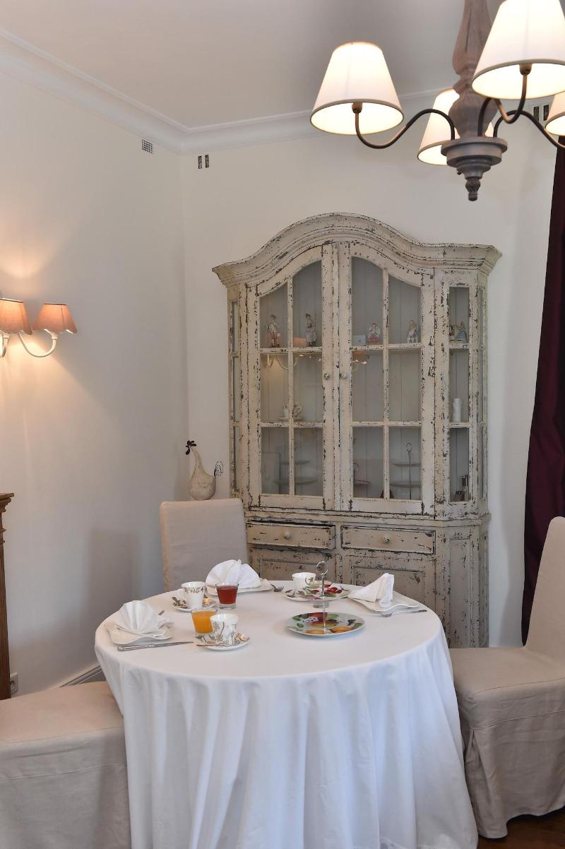 Villa Des Glycines image