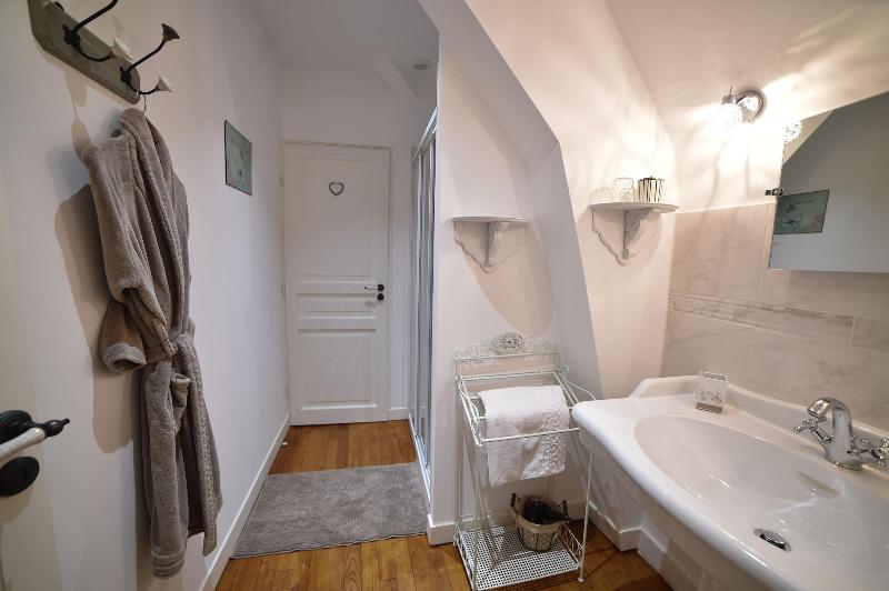 Villa Des Glycines image
