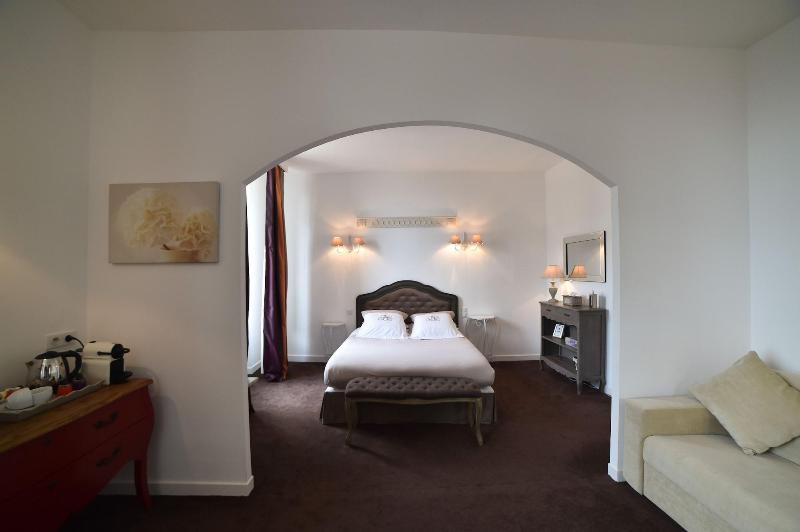Villa Des Glycines image