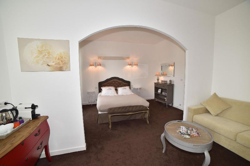 Villa Des Glycines image