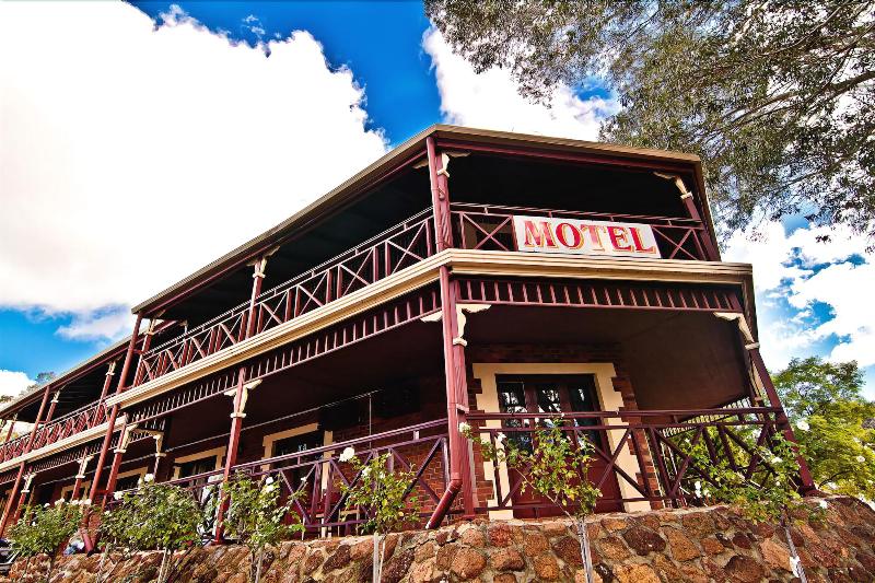 Heritage Country Motel image