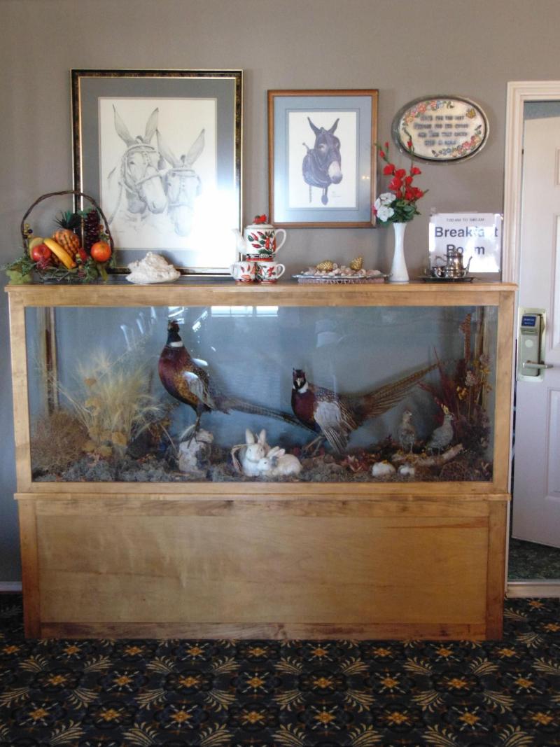 Heritage House Inn image
