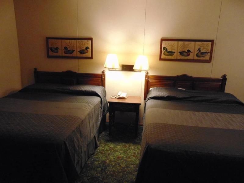 Heritage House Inn image 10