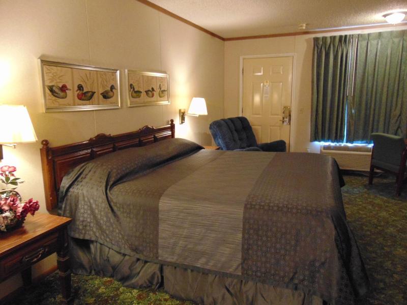 Heritage House Inn image 2