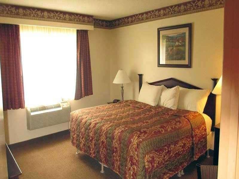 Villa Roma Resort And Conference Center image 2