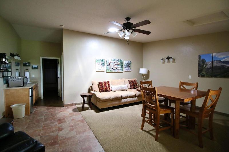 Hidden Canyon Retreat image 4