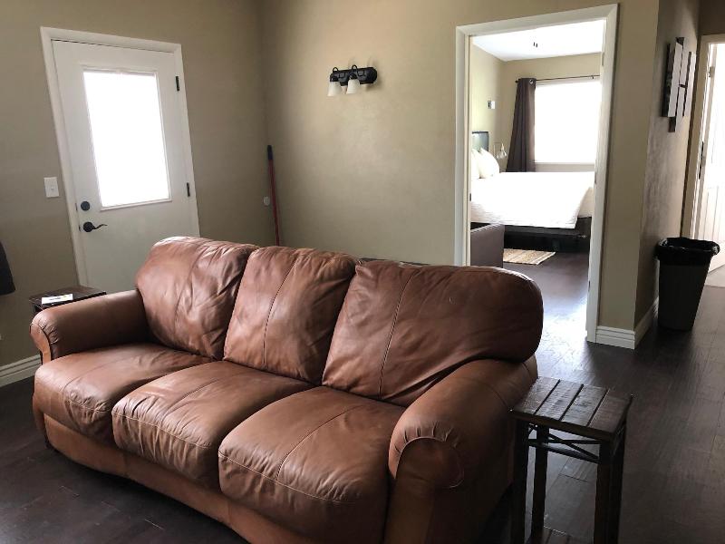 Hidden Canyon Retreat image