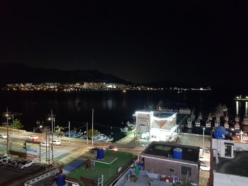 Hite Hotel image