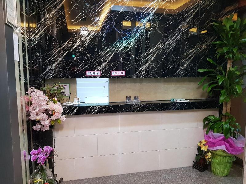 Hite Hotel image