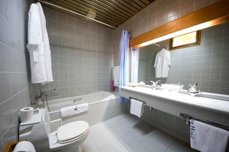 Volta Hotel Akosombo image