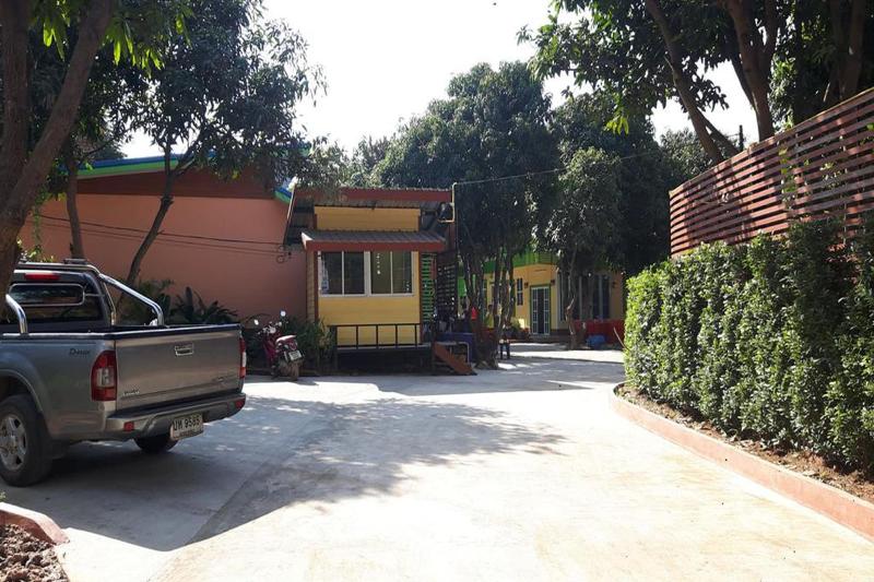Home Hug Pak Sabai