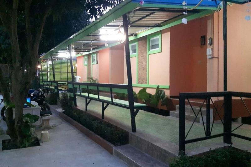 Home Hug Pak Sabai