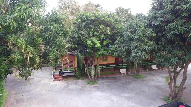 Home Hug Pak Sabai