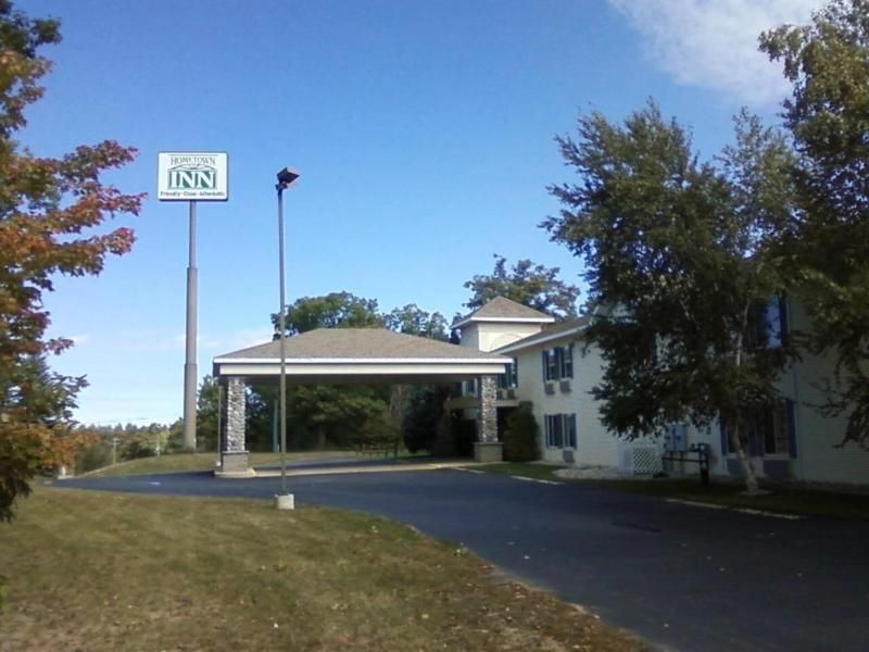 Hometown Inn image
