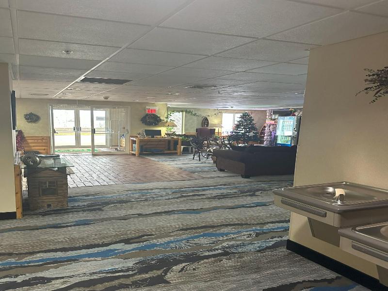 Hometown Inn image