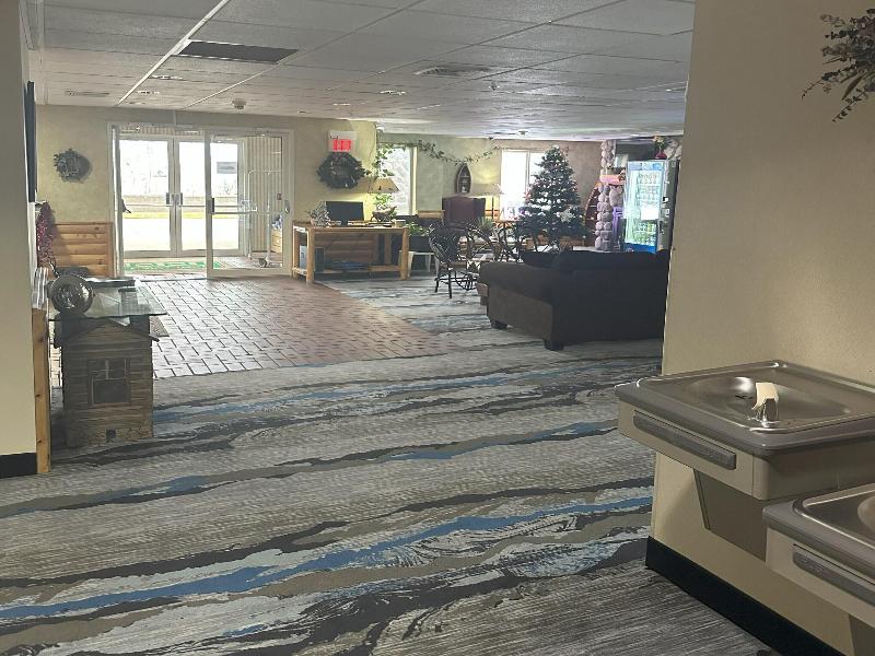 Hometown Inn image