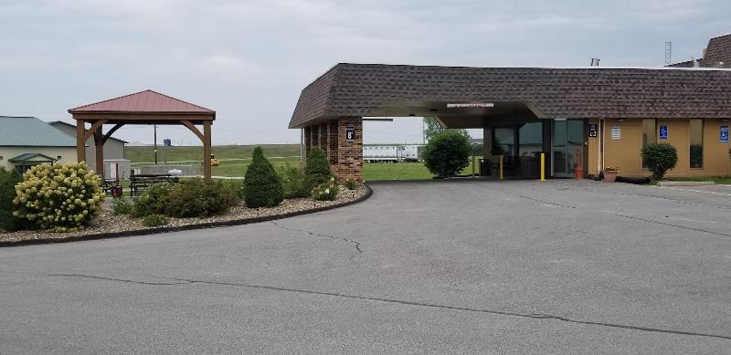 Hometown Inn & Suites image