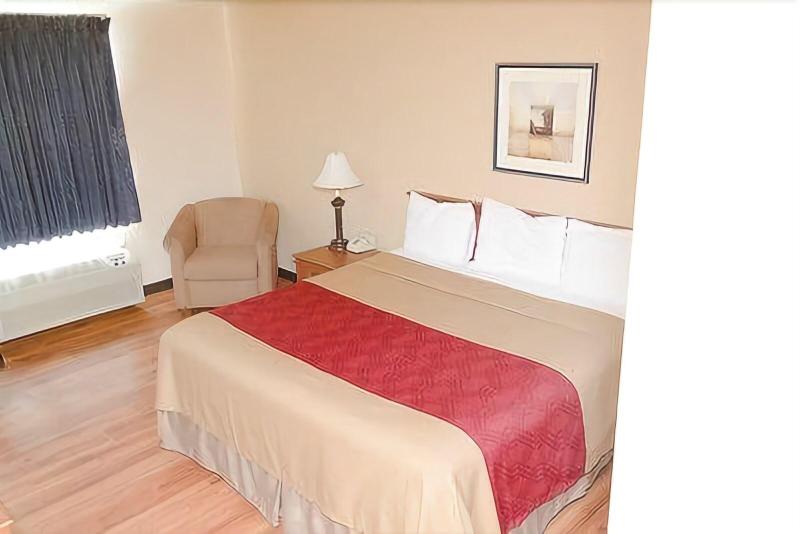 Hometown Inn & Suites image