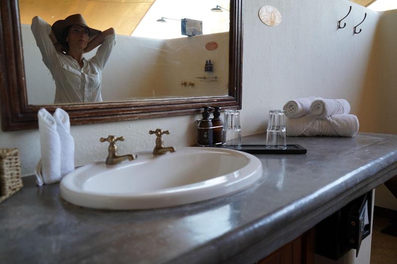 Honeyguide Tented Safari Camps-Montobeni image