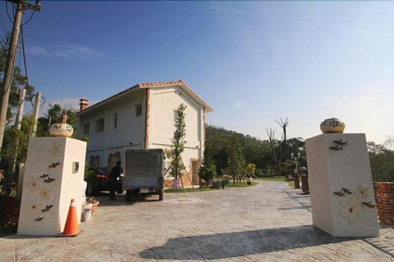 Water House image