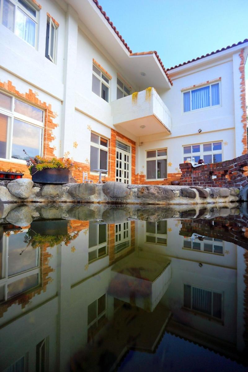 Water House image
