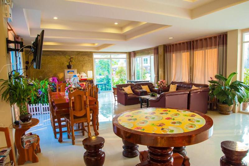 Wattanawan Hotel image
