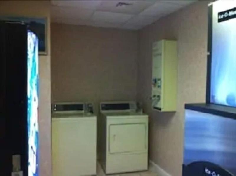 Econo Lodge Inn & Suites Jackpot near Casino image