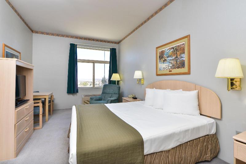 Econo Lodge Inn & Suites Jackpot near Casino image