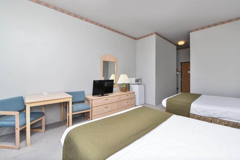 Econo Lodge Inn & Suites Jackpot near Casino image