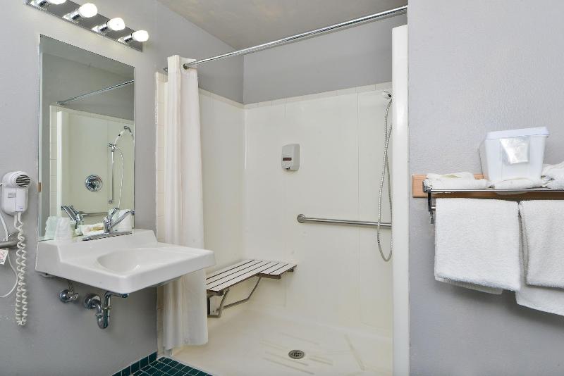 Econo Lodge Inn & Suites Jackpot near Casino image