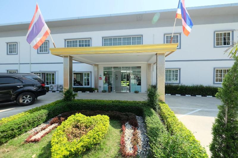 Montara Hotel & Resort Korat