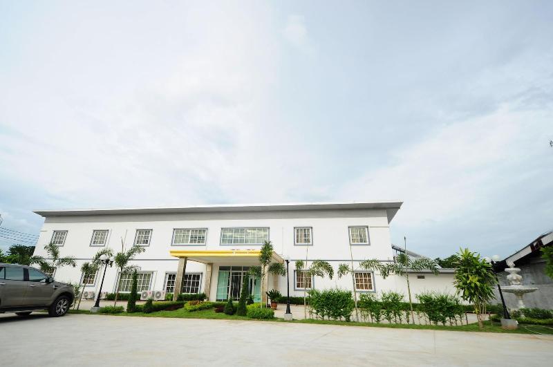 Montara Hotel & Resort Korat