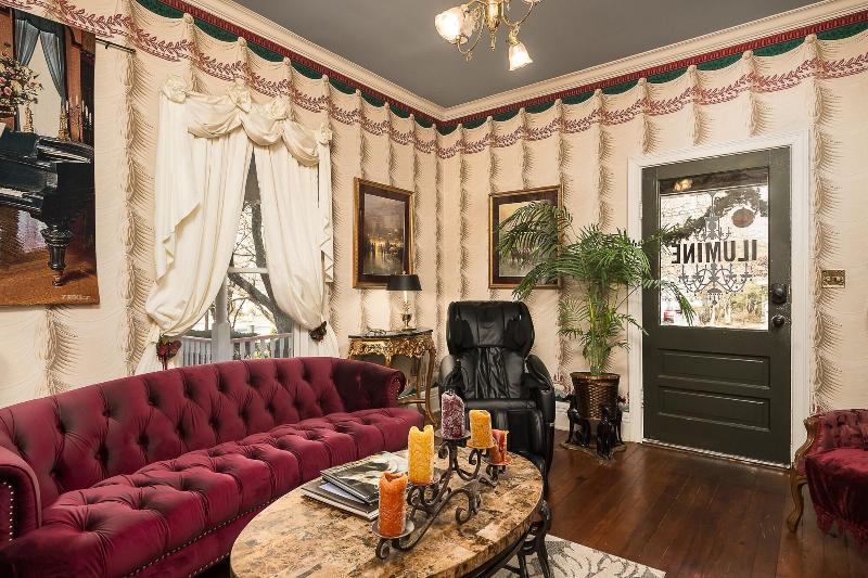 Montgomery Inn Bnb image