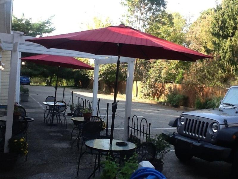 Montgomery Inn Bnb image