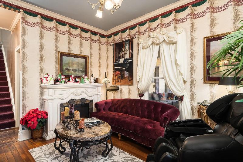 Montgomery Inn Bnb image